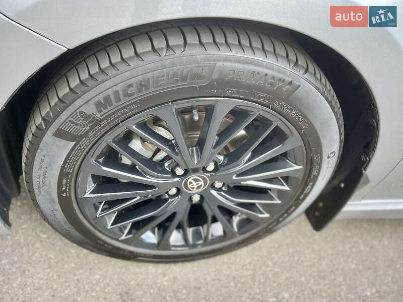 Седан Toyota Camry 2020 в Киеве фото 18 Седан Toyota Camry 2020 в Киеве