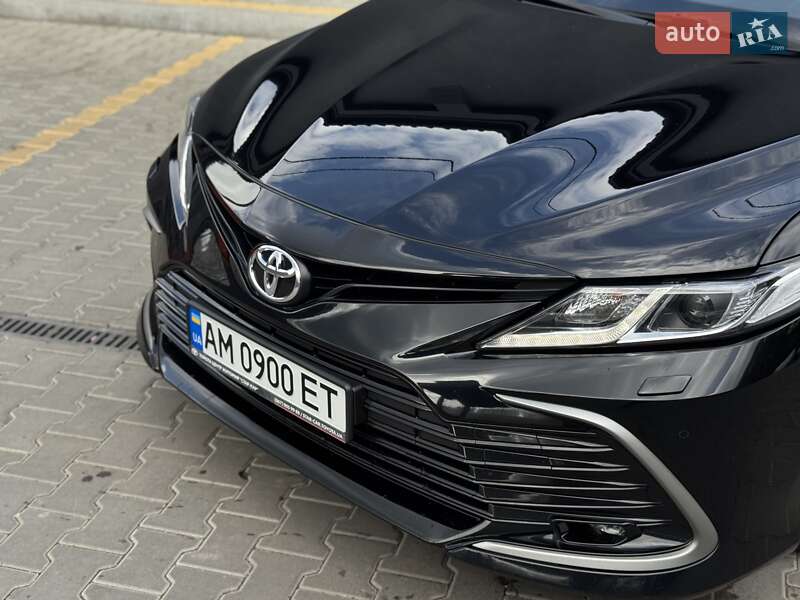 Седан Toyota Camry 2021 в Житомире