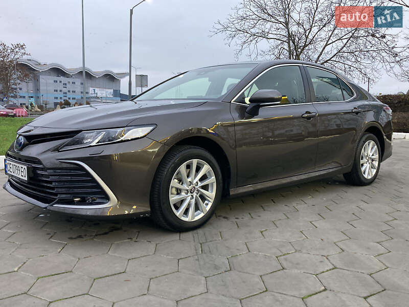 Седан Toyota Camry 2023 в Одессе