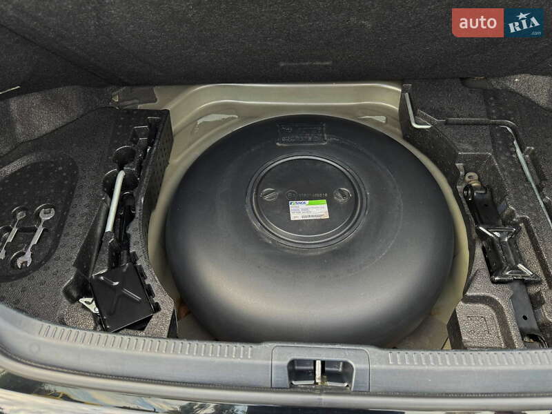 Седан Toyota Camry 2015 в Харькове