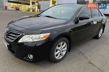 Седан Toyota Camry 2009 в Киеве