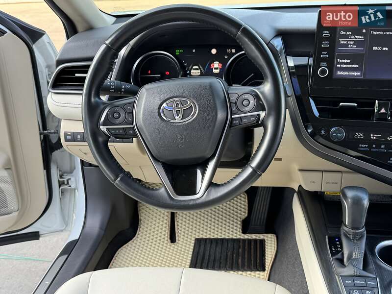 Седан Toyota Camry 2021 в Одесі