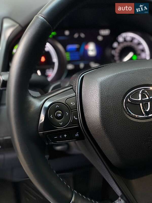 Седан Toyota Camry 2020 в Киеве фото 32 Седан Toyota Camry 2020 в Киеве