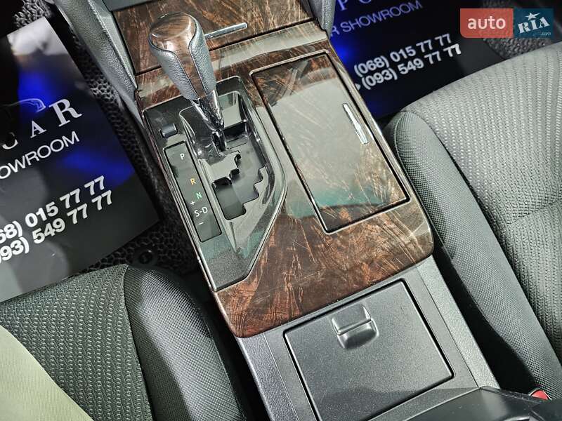 Седан Toyota Camry 2015 в Киеве фото 27 Седан Toyota Camry 2015 в Киеве