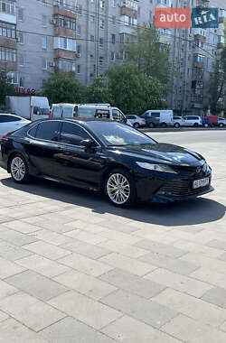Седан Toyota Camry 2020 в Днепре