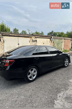 Седан Toyota Camry 2013 в Днепре