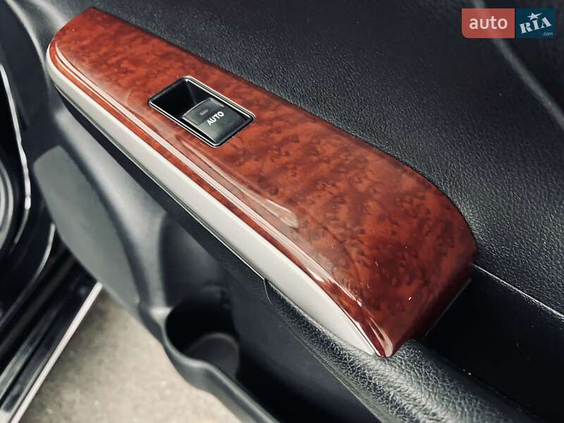 Седан Toyota Camry 2011 в Киеве фото 55 Седан Toyota Camry 2011 в Киеве