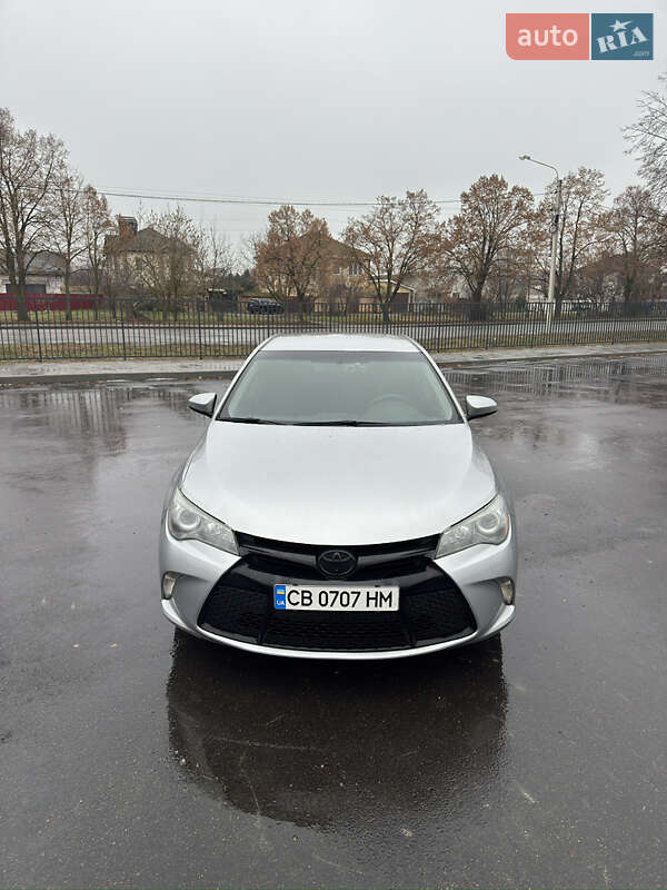 Седан Toyota Camry 2014 в Чернігові