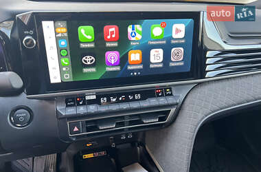 Седан Toyota Camry 2024 в Ивано-Франковске