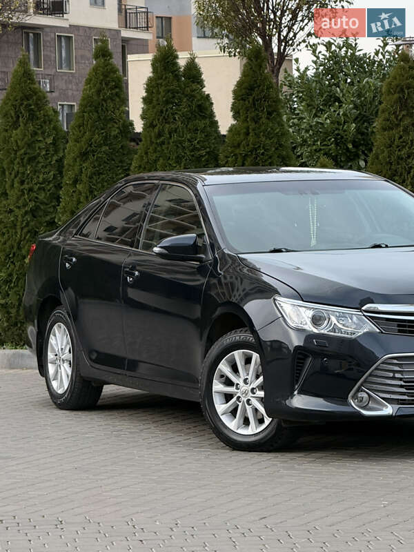 Седан Toyota Camry 2015 в Одессе