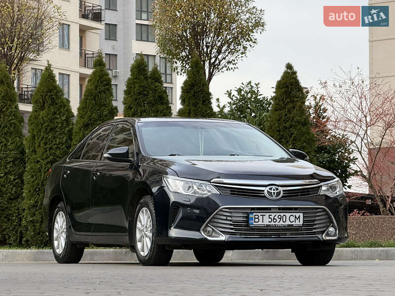 Седан Toyota Camry 2015 в Одессе