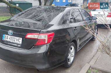 Седан Toyota Camry 2012 в Кропивницком