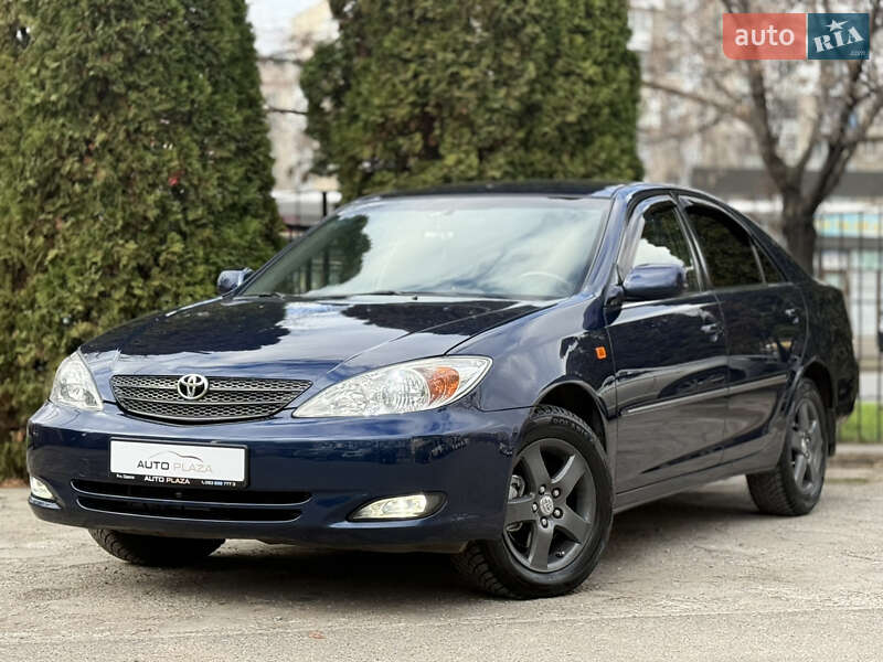 Toyota Camry 2003