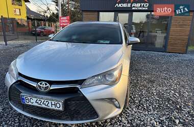Седан Toyota Camry 2017 в Мостиській