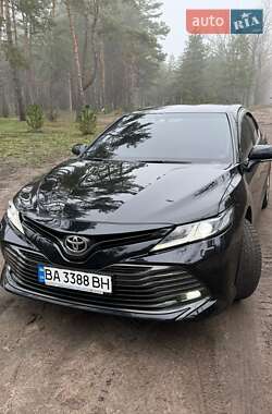 Седан Toyota Camry 2020 в Кропивницком