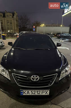 Седан Toyota Camry 2008 в Киеве