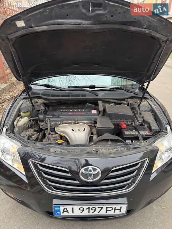 Седан Toyota Camry 2008 в Києві