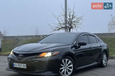 Седан Toyota Camry 2017 в Вінниці