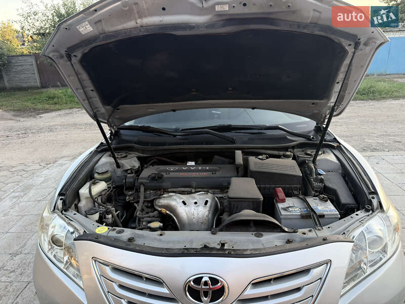 Седан Toyota Camry 2006 в Харкові