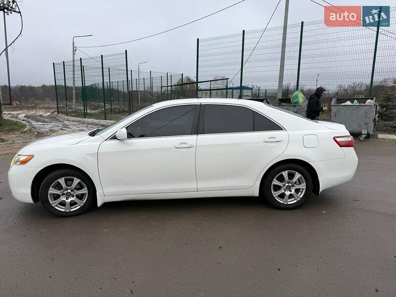 Седан Toyota Camry 2008 в Харкові