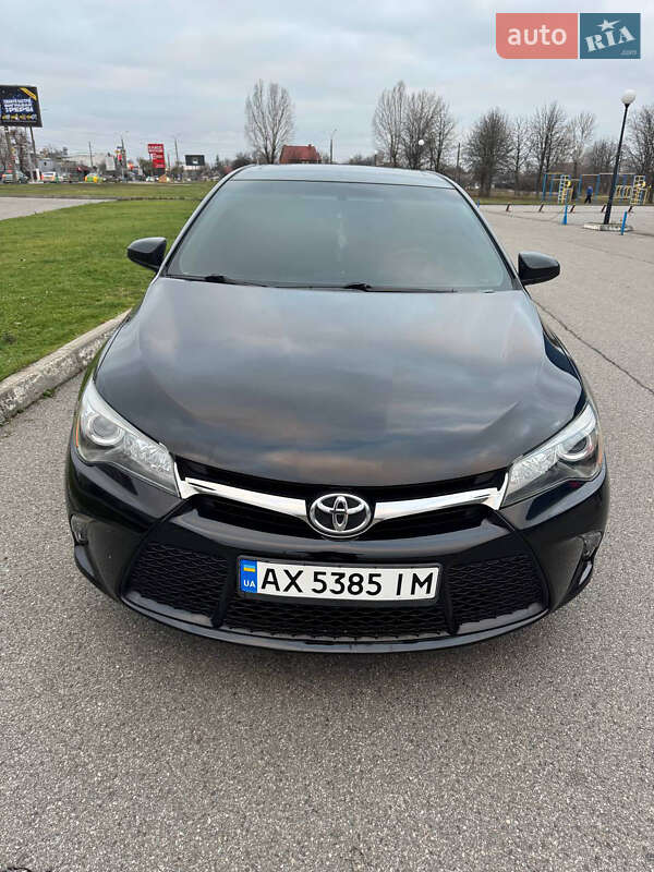 Toyota Camry 2015