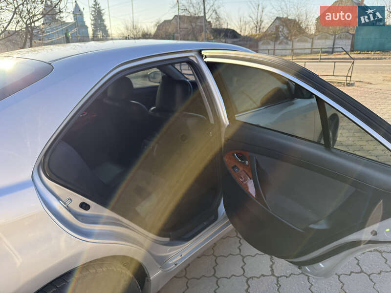 Седан Toyota Camry 2010 в Бердичеві