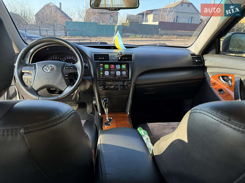 Седан Toyota Camry 2010 в Бердичеві
