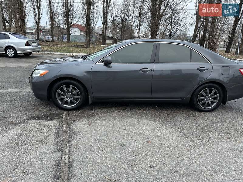 Седан Toyota Camry 2007 в Києві