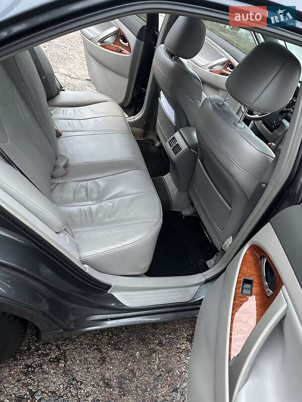 Седан Toyota Camry 2007 в Києві
