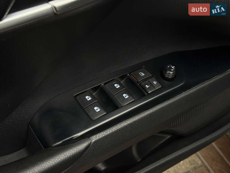 Седан Toyota Camry 2018 в Харкові фото 13 Седан Toyota Camry 2018 в Харкові