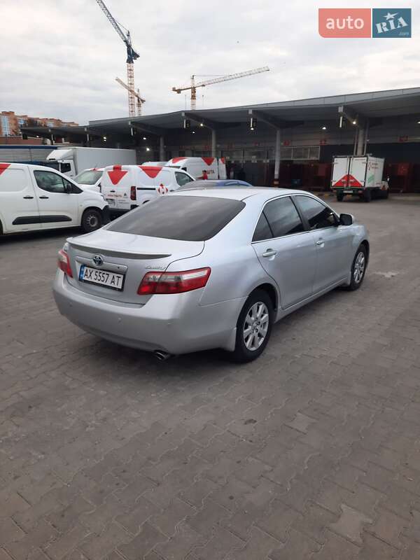 Седан Toyota Camry 2006 в Харькове