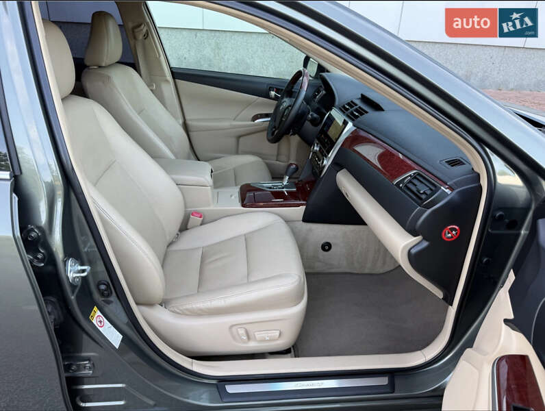 Седан Toyota Camry 2012 в Білій Церкві