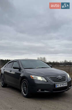 Седан Toyota Camry 2006 в Ровно