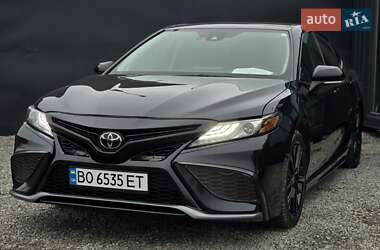 Седан Toyota Camry 2022 в Тернополі