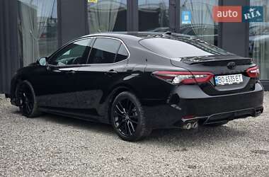 Седан Toyota Camry 2022 в Тернополі