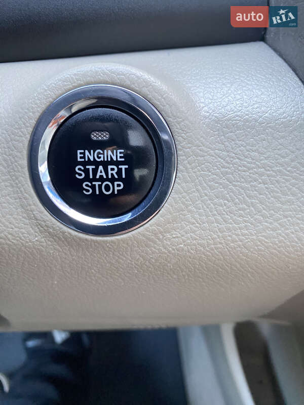 Седан Toyota Camry 2008 в Киеве