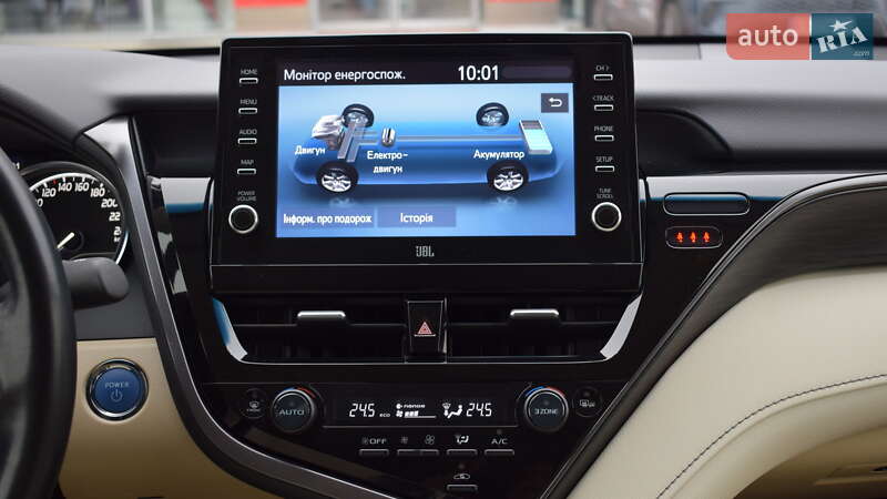 Седан Toyota Camry 2023 в Житомирі