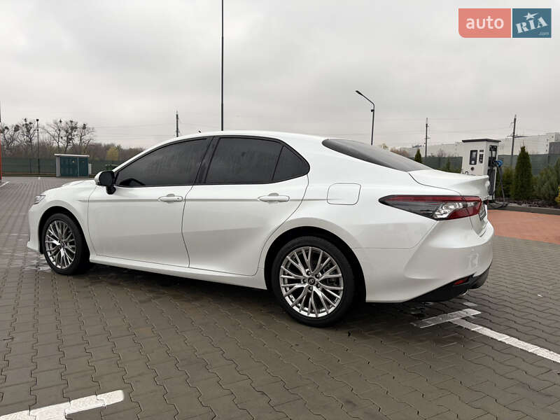 Седан Toyota Camry 2023 в Виннице фото 7 Седан Toyota Camry 2023 в Виннице