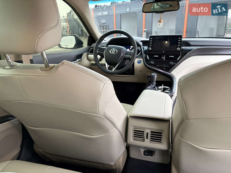 Седан Toyota Camry 2023 в Виннице фото 13 Седан Toyota Camry 2023 в Виннице