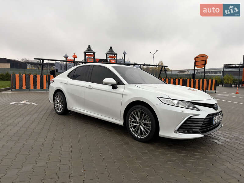 Седан Toyota Camry 2023 в Виннице фото 10 Седан Toyota Camry 2023 в Виннице