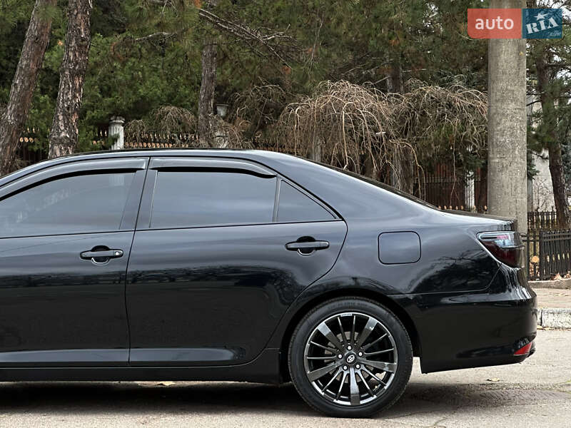 Седан Toyota Camry 2014 в Миколаєві