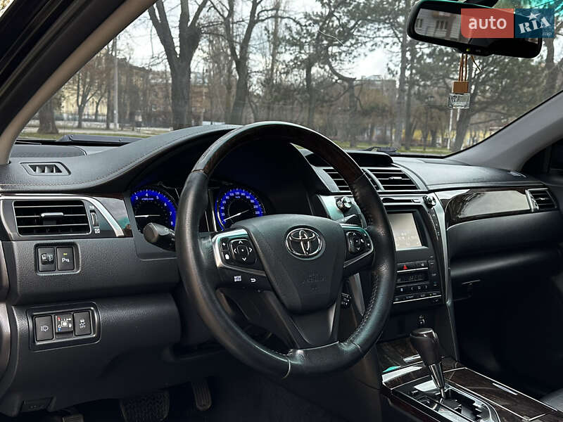 Седан Toyota Camry 2014 в Миколаєві