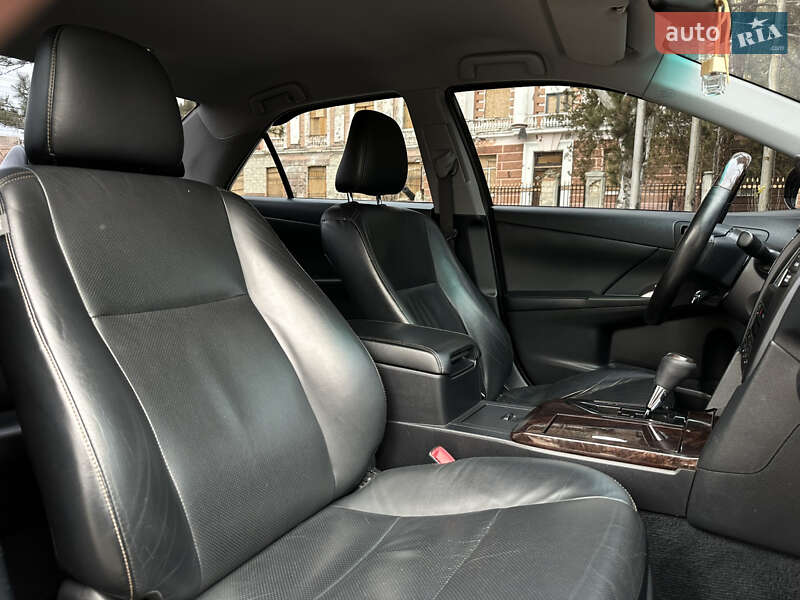 Седан Toyota Camry 2014 в Миколаєві
