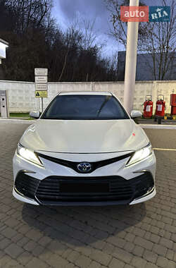 Седан Toyota Camry 2024 в Киеве