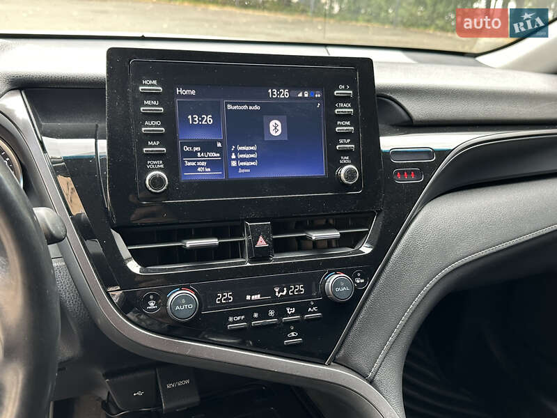 Седан Toyota Camry 2021 в Києві