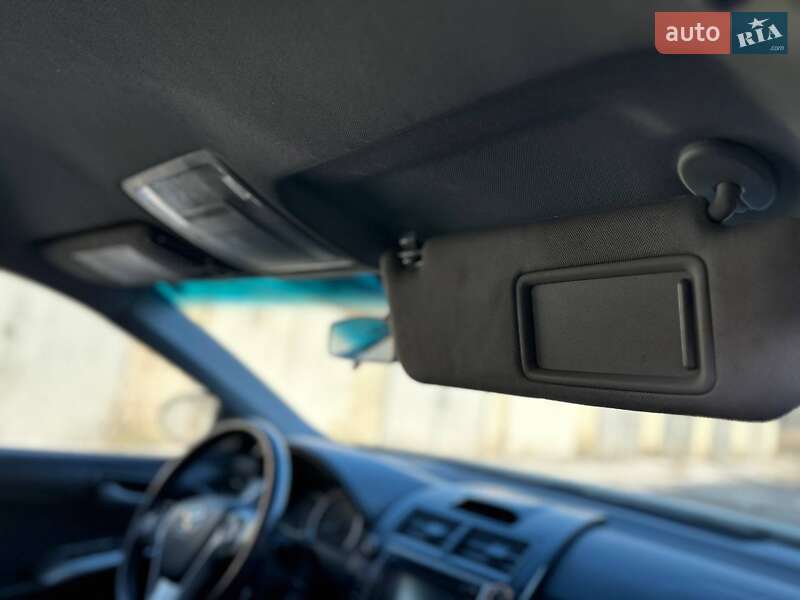 Седан Toyota Camry 2014 в Кам'янському