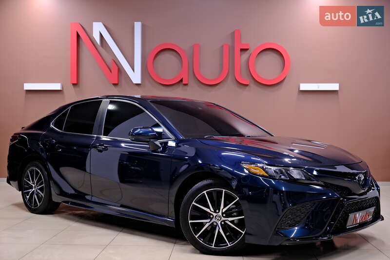 Седан Toyota Camry 2021 в Одесі