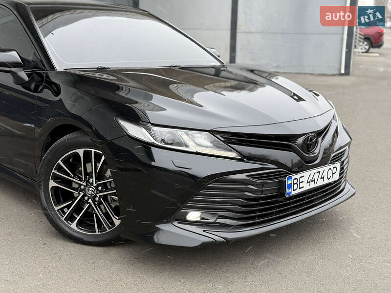 Седан Toyota Camry 2018 в Одессе
