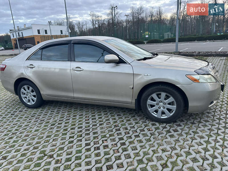 Седан Toyota Camry 2008 в Харькове