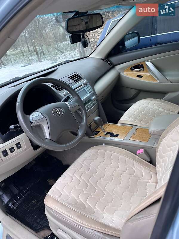 Седан Toyota Camry 2007 в Львові